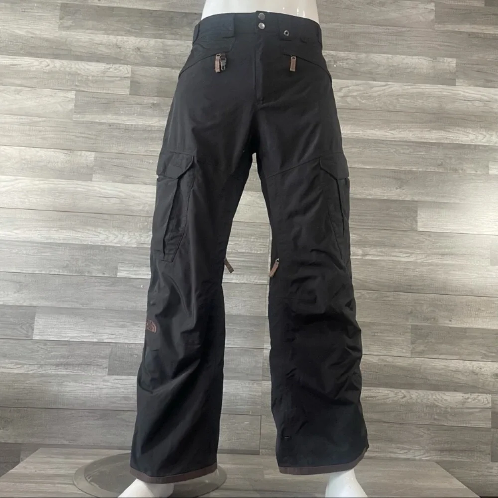 44.The North Face Monte Cryptic Cargo Pants